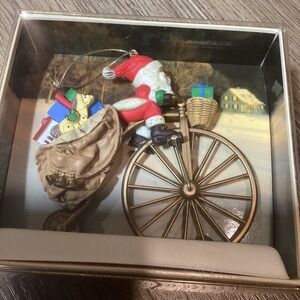 Hallmark Cycling‎ Santa Ornament Christmas Holiday Gifts Nostalgic